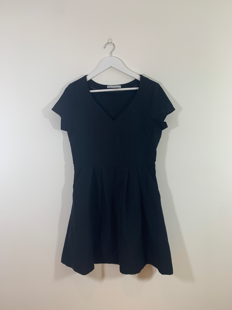 Black Skater Dress (Large)