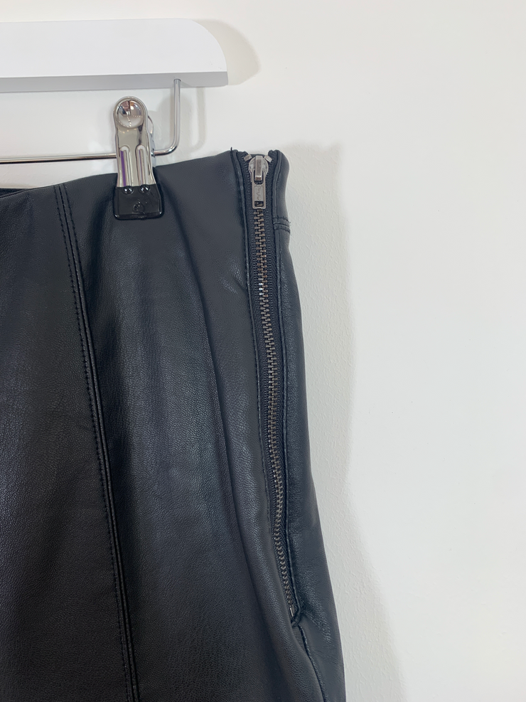 Black Faux Leather Leggings (Size 16)