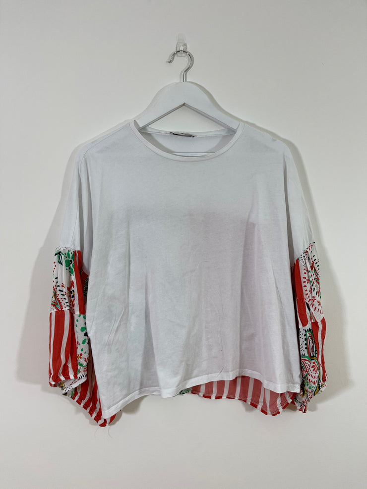 Red Abstract Print T-Shirt (Medium)