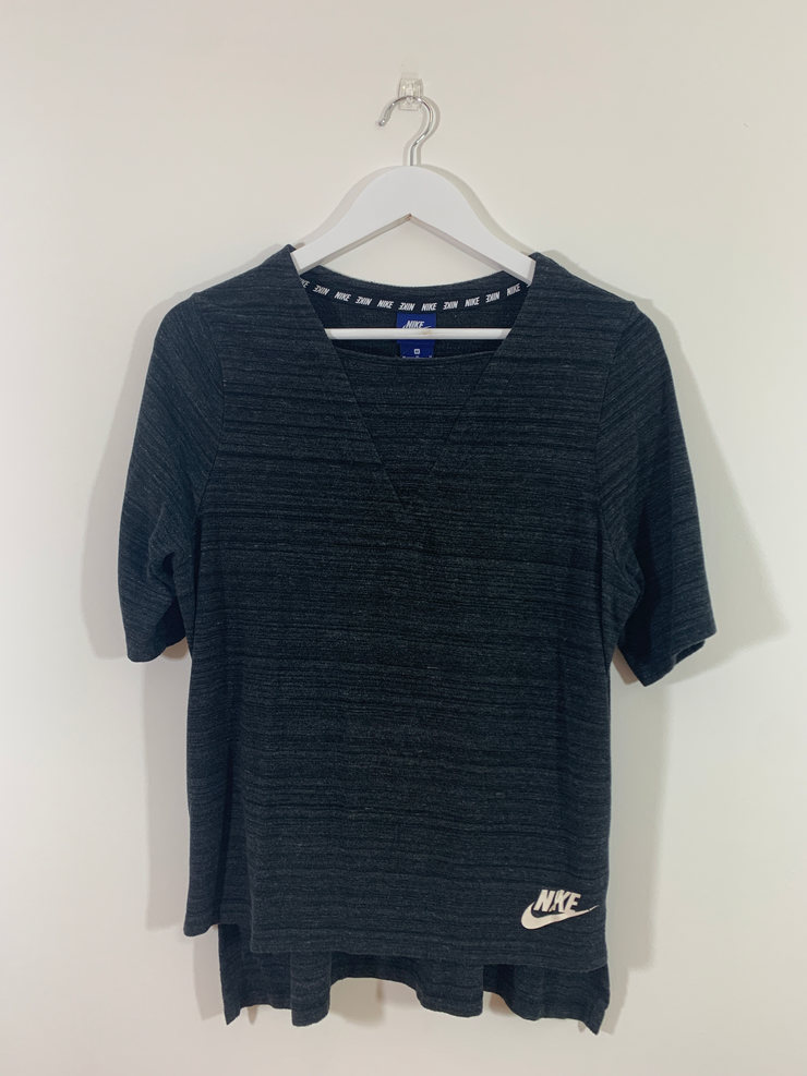 Grey Nike T Shirt (Medium)